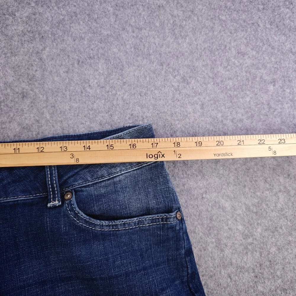 Wrangler Straight Leg Jeans Women's 15x34 Blue Faded Medium Wash Denim Stretch